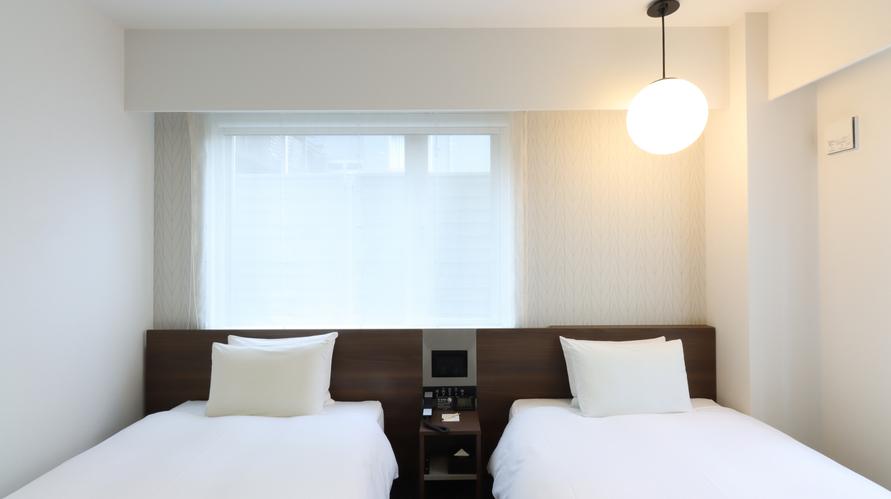 Universal, Standard, Twin Beds