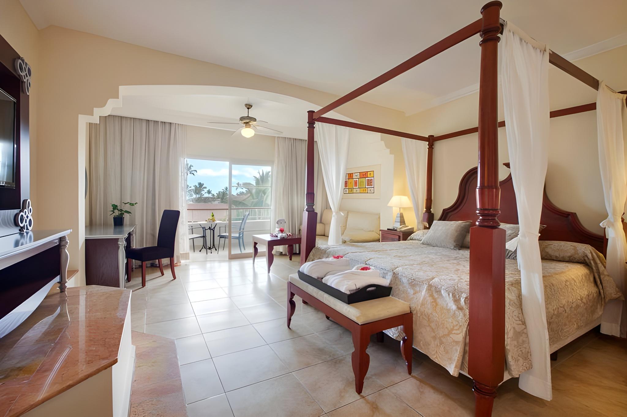 Colonial, Club, Junior Suite, Adult Only, Hot Tub