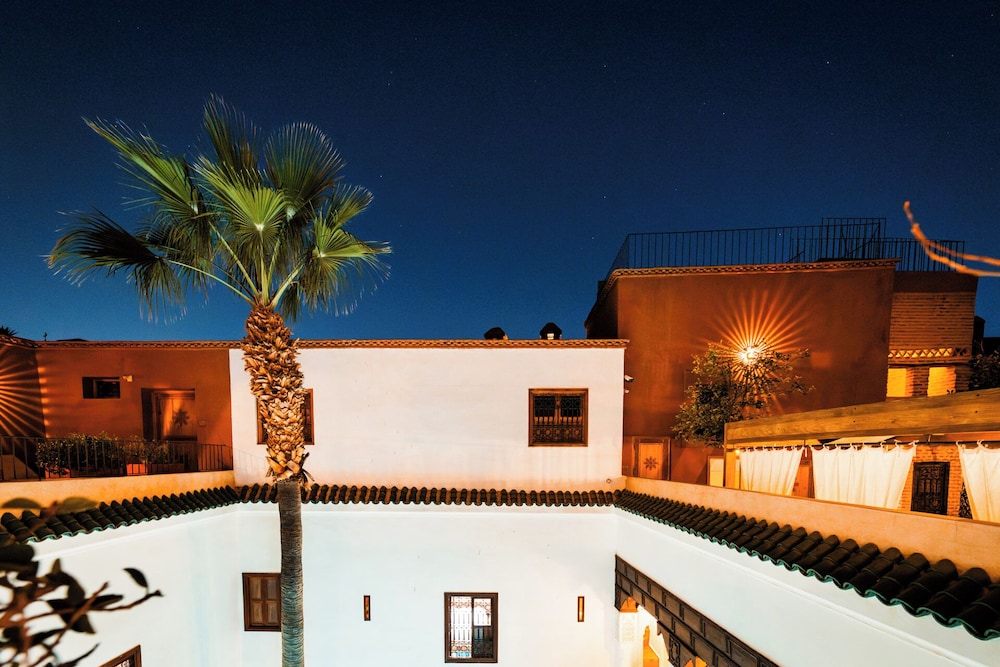 Riad Ysalis 2/50