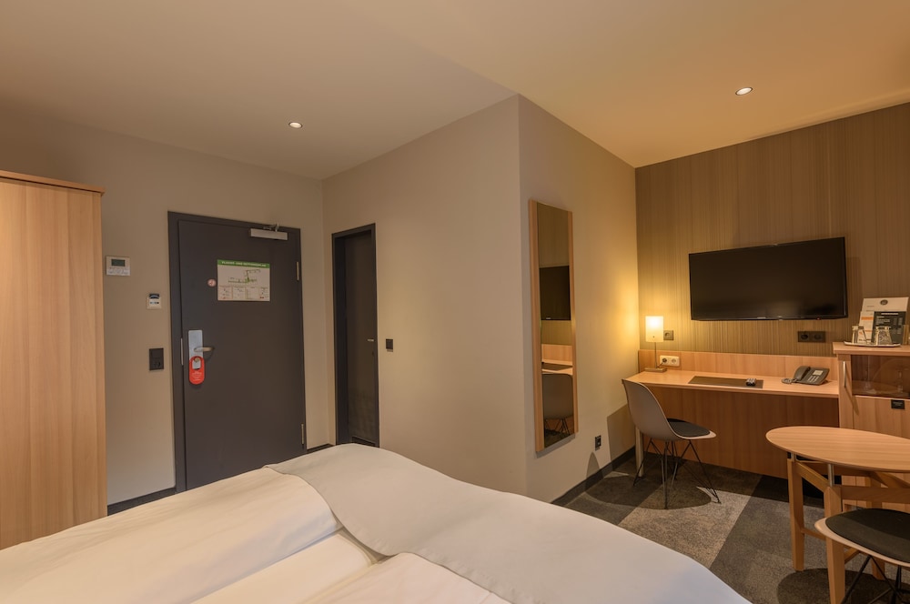 Hotel Cult Frankfurt City 7/55
