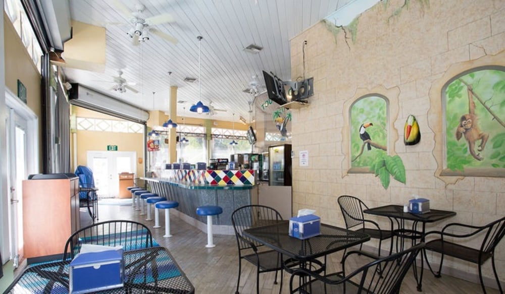 Tropical Palms Resort 29/50