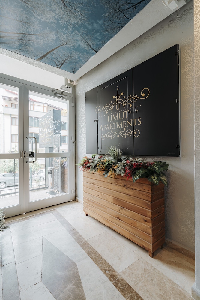 Umut Apartments 2/50