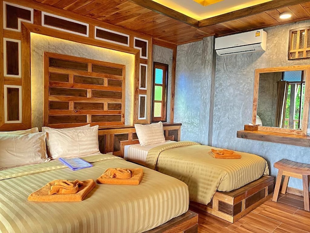 Phi Phi Relax Beach Resort 25/71