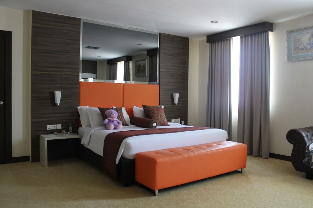 The BCC Hotel and Residence 20/67