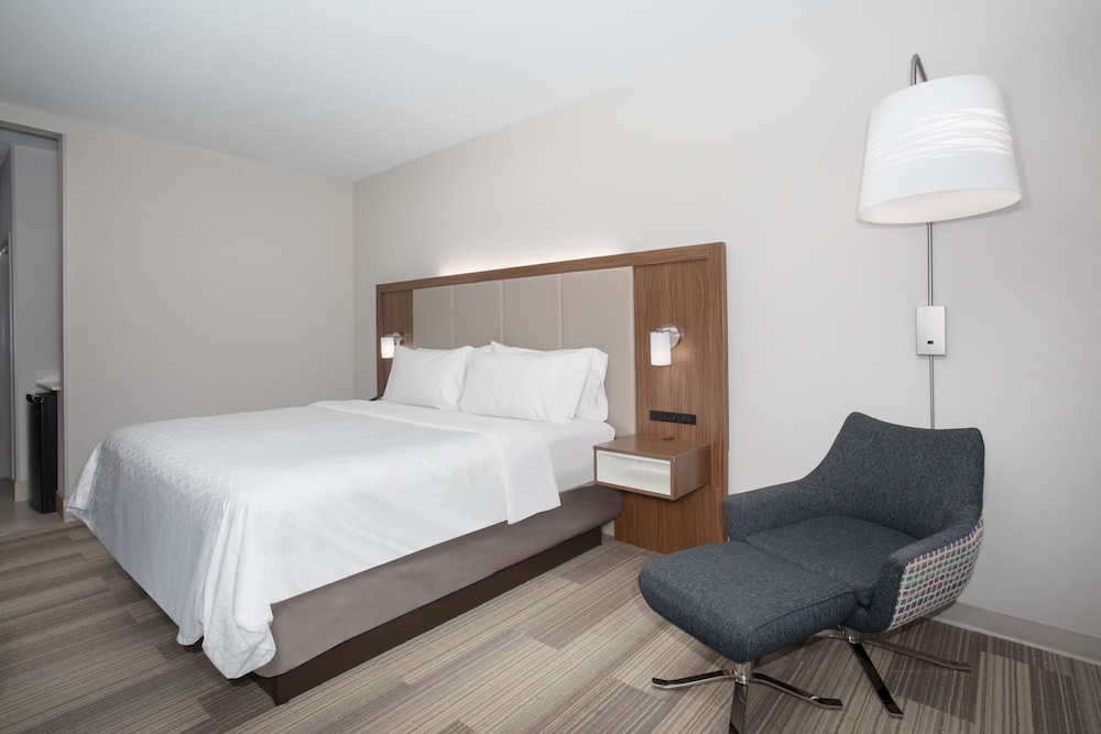 Holiday Inn Express Slidell 19/73