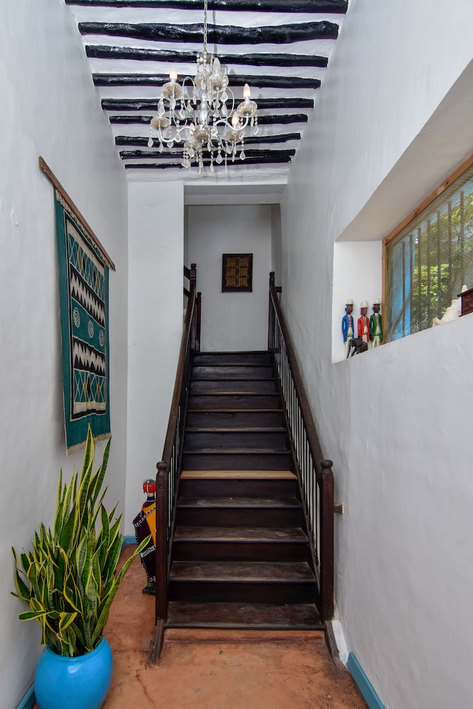 Hiliki House 7/46