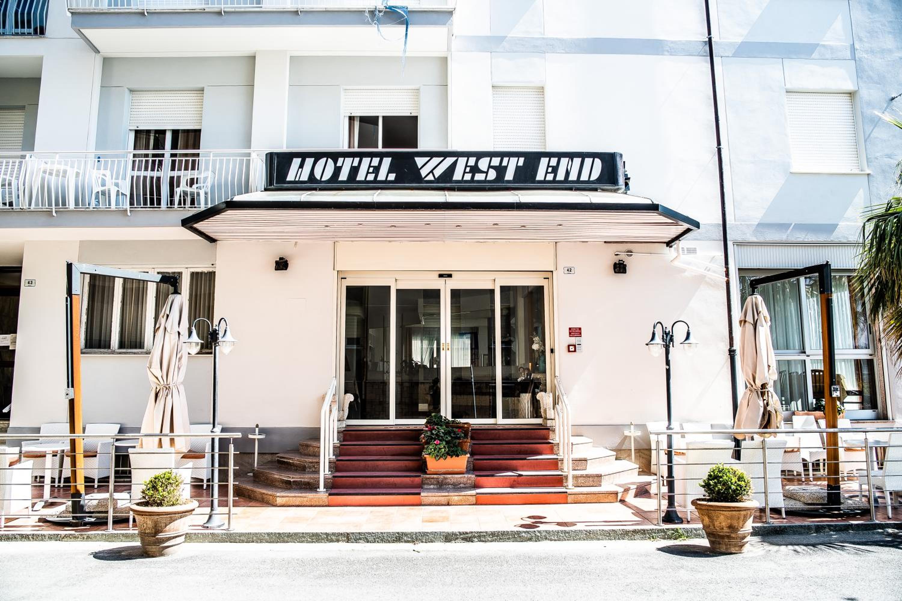 Hotel West End 2/50