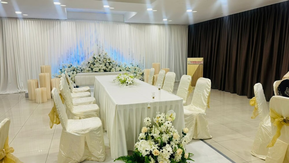 D'embassy Serviced Residence Suites 29/55