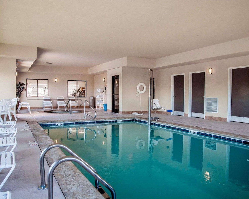 Spark by Hilton Cincinnati Fairfield photo4