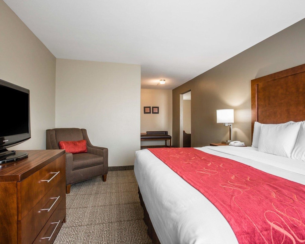 Comfort Suites Victorville-Hesperia 12/56
