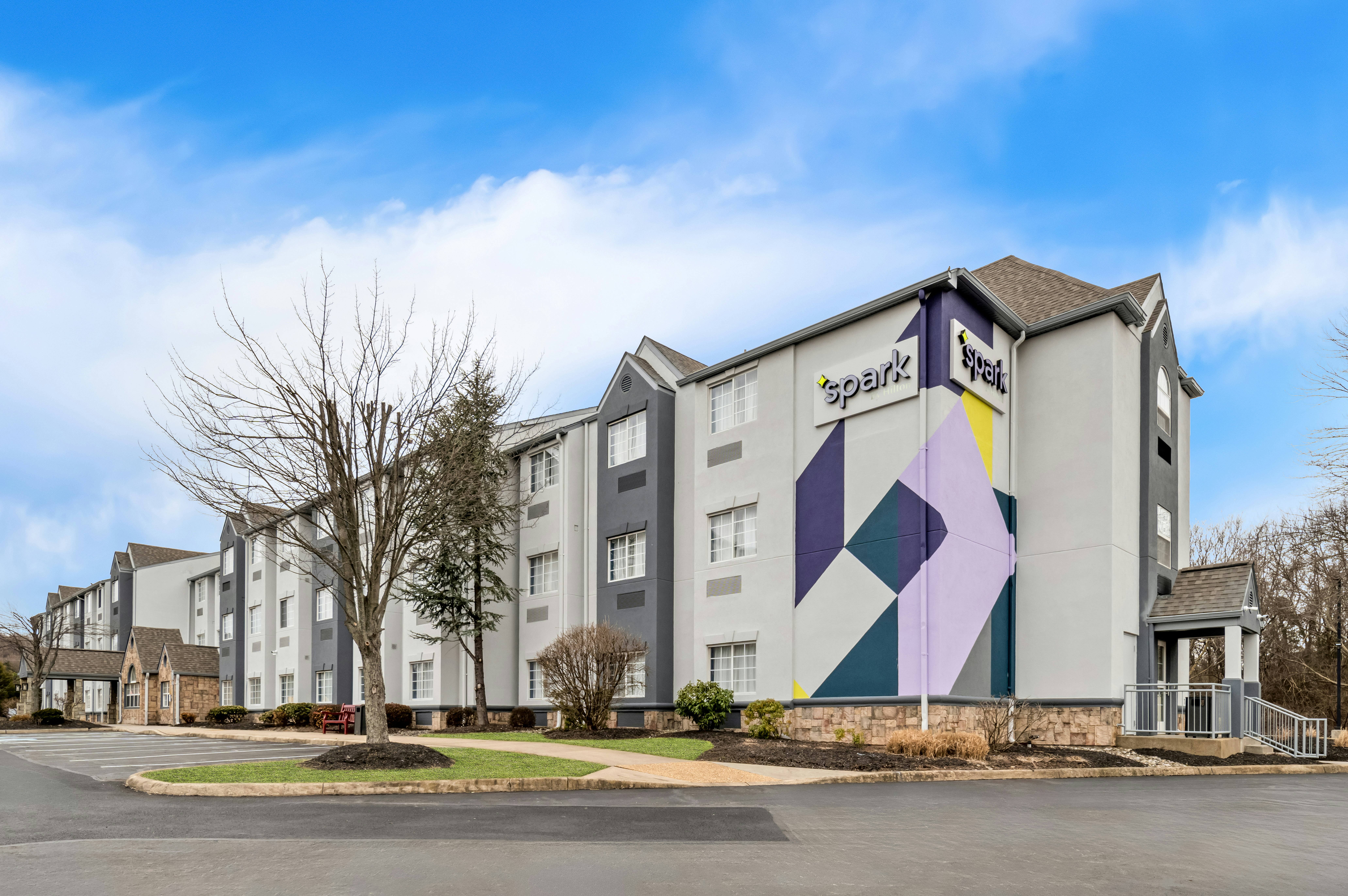 Spark by Hilton Sterling Dulles Airport 13/15