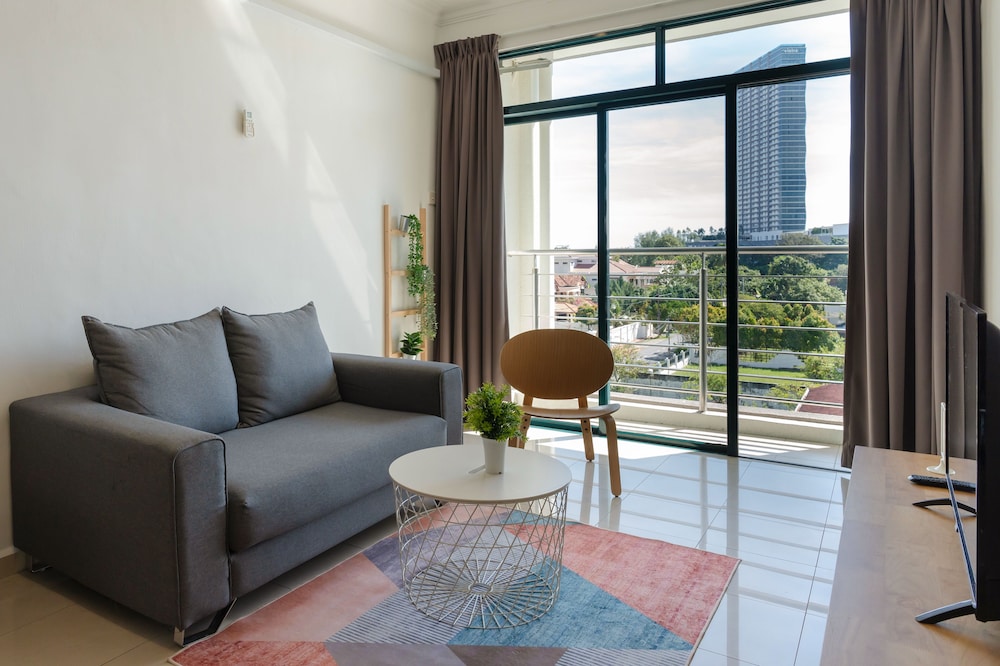 Golden View Serviced Apartment 44/67