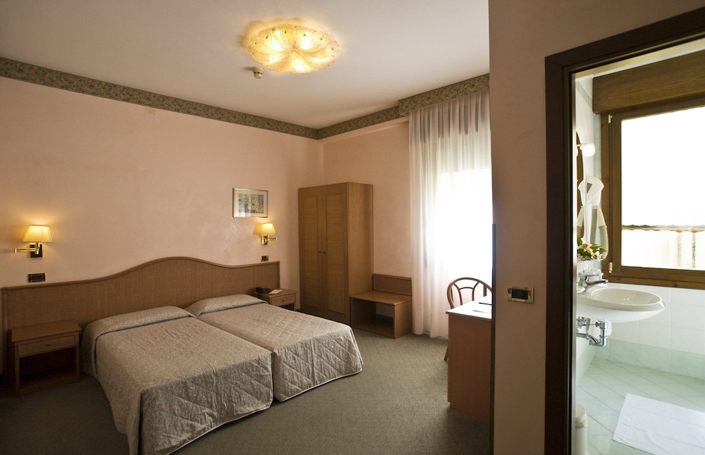 Villa Tiziana Hotel 12/45