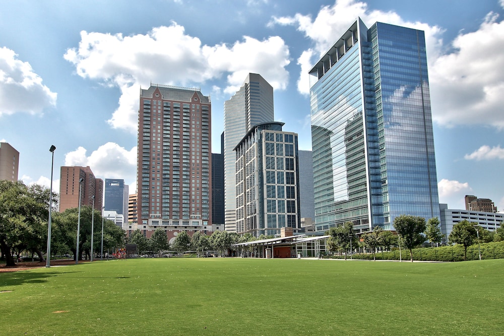 Holiday Inn Express Hotel And Suites Houston Downtown Convention Center 68/72