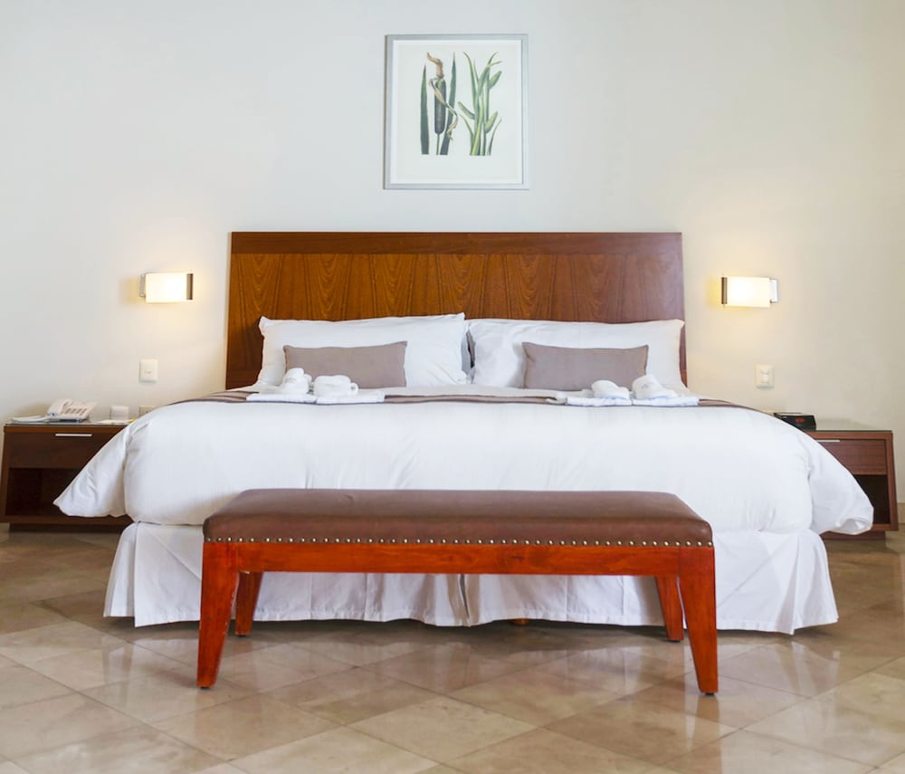 Hotel Parador de Alcalá 31/75