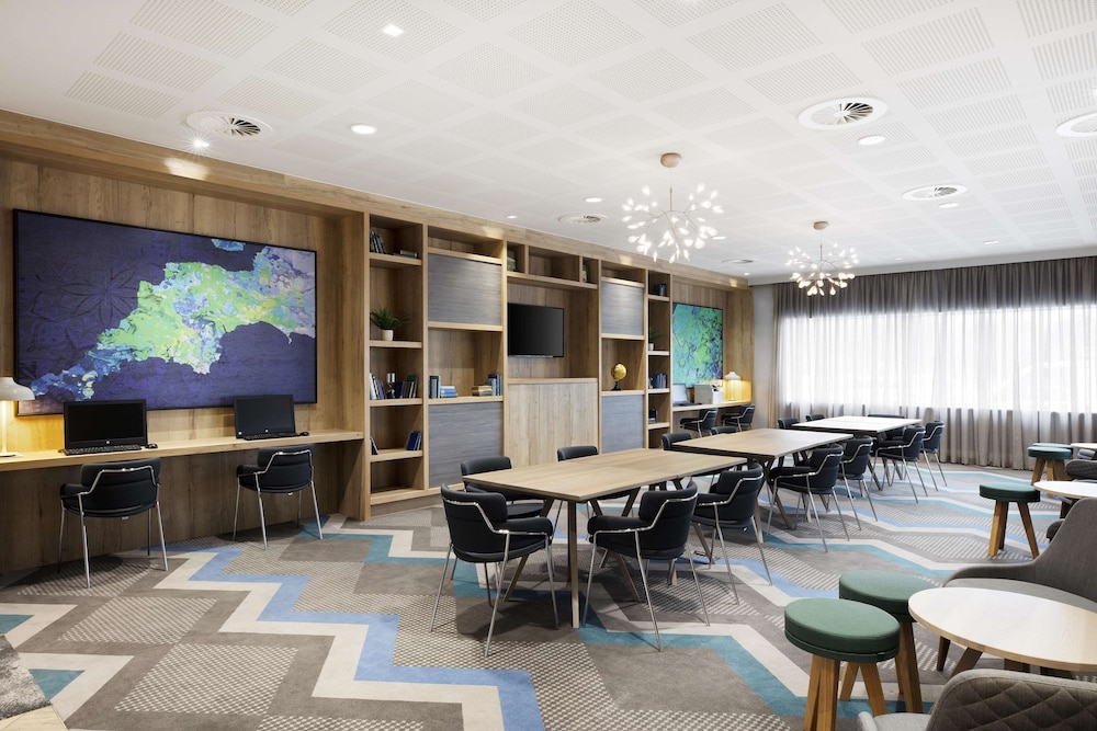 Hampton By Hilton Bristol Airport 43/46