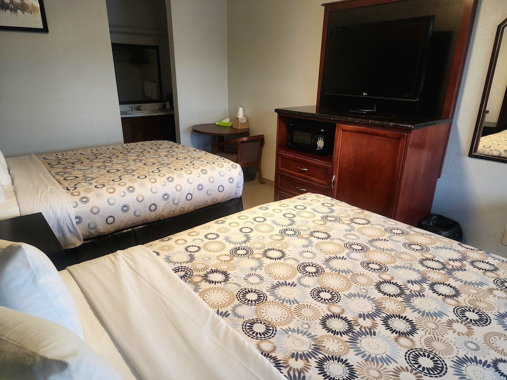 PACIFIC INN 14/23