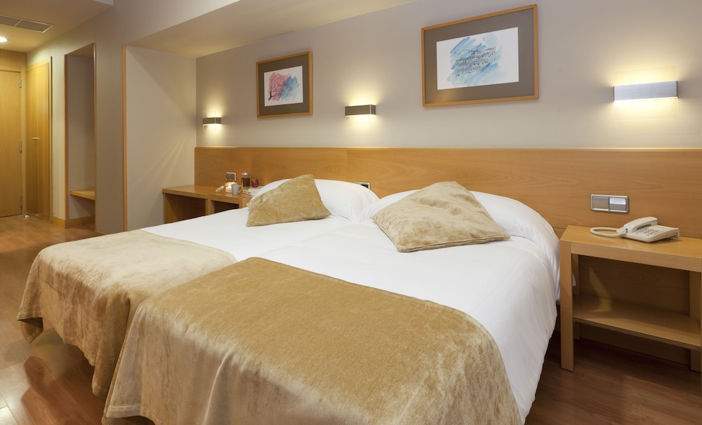 City, Double Bed، Victoria 4 Hotel 7/10