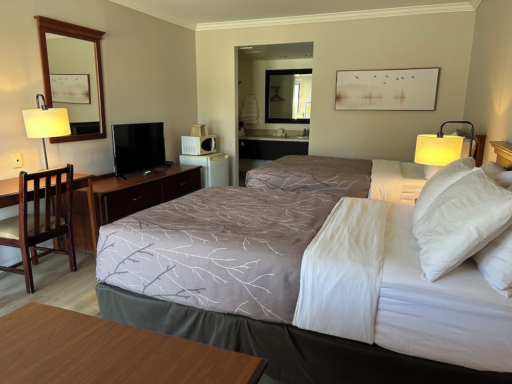 Rideau Heights Inn 12/54