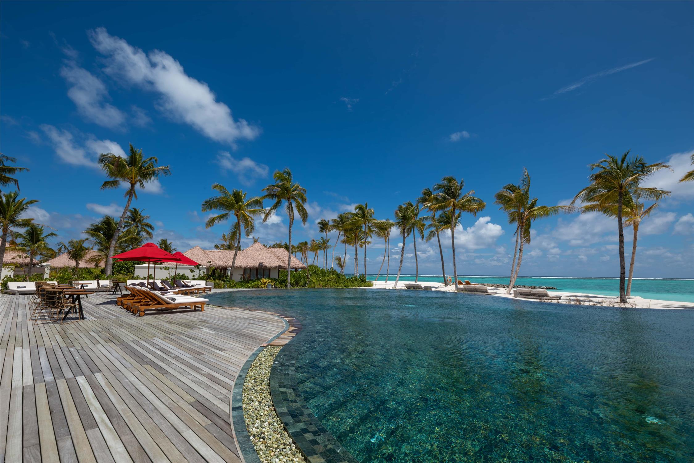 Melia Whale Lagoon Maldives 60/66