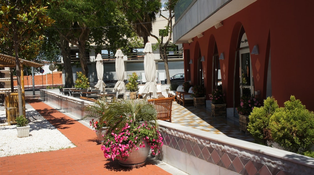 Hotel Pinar del Mar 31/32