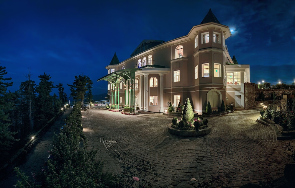 Club Mahindra Pristine Peaks Naldehra in SHIMLA