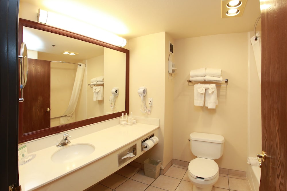 غرفة ديلوكس بسريرين كوين، Ramada By Wyndham Fresno Northwest 8/10