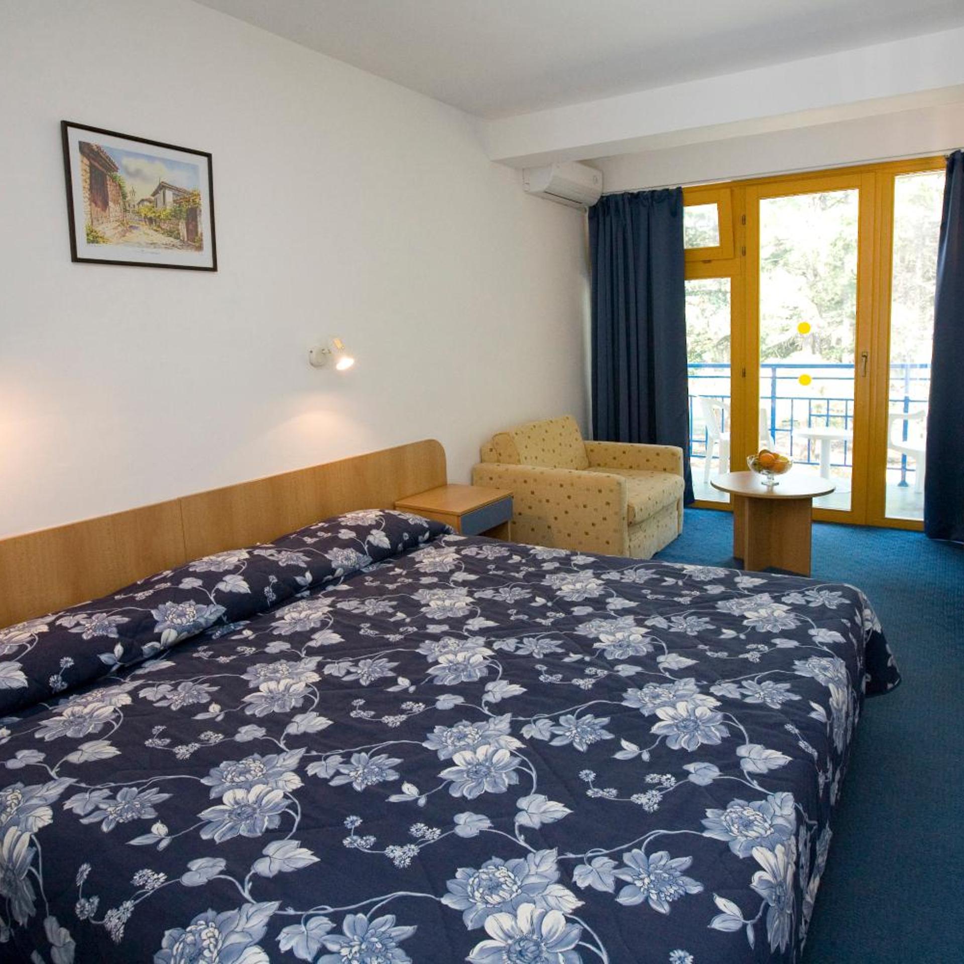Room, Twin Beds, Balcony, Park Hotel Continental 3/3