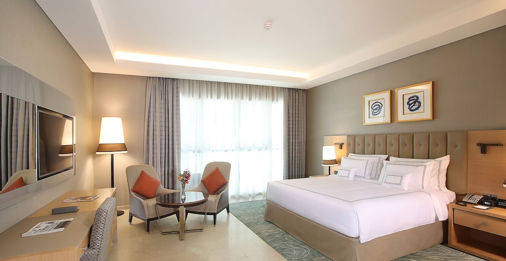 Grand Cosmopolitan Hotel 14/73