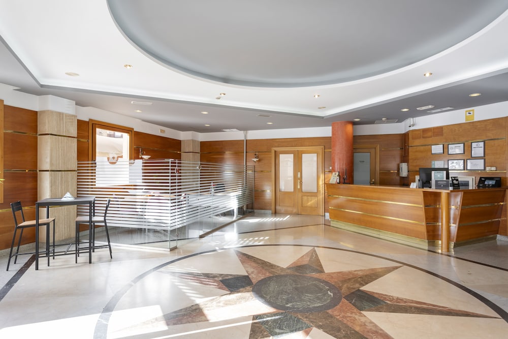 Hotel Maria de Molina 7/50