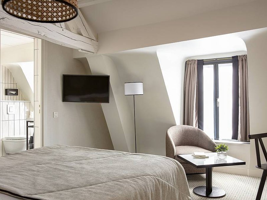 Hotel Bastille Speria 13/48
