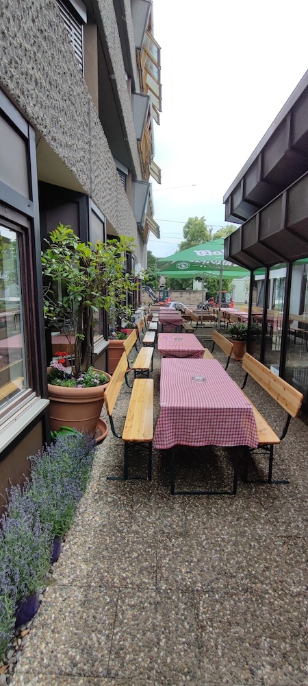Hotel Spahr 66/70