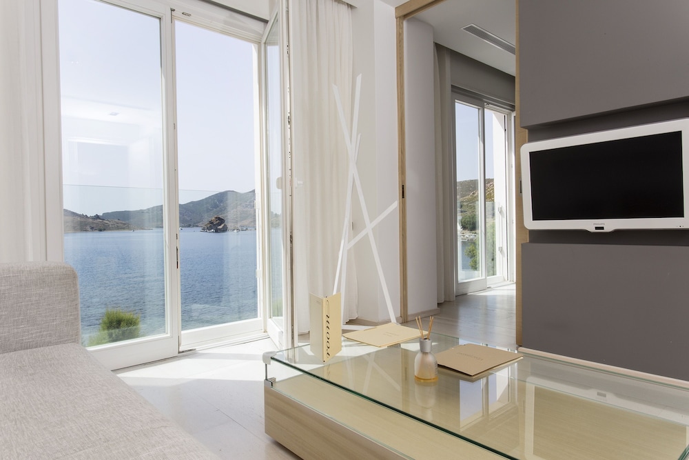 Patmos Aktis Suites And Spa 17/86
