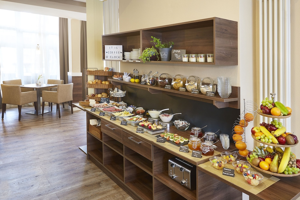 Empress Boutique Hotel 56/65