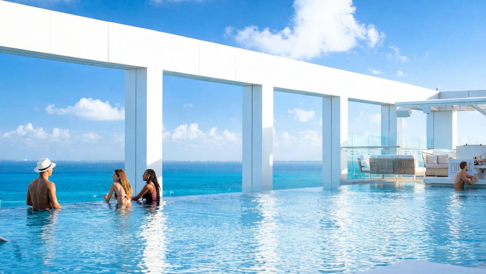 BREATHLESS CANCUN SOUL RESORT AND SPA 45/50