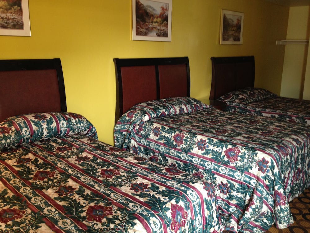 Flamingo Inn 13/16