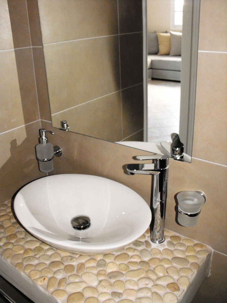 Milos Bay Suites 41/50