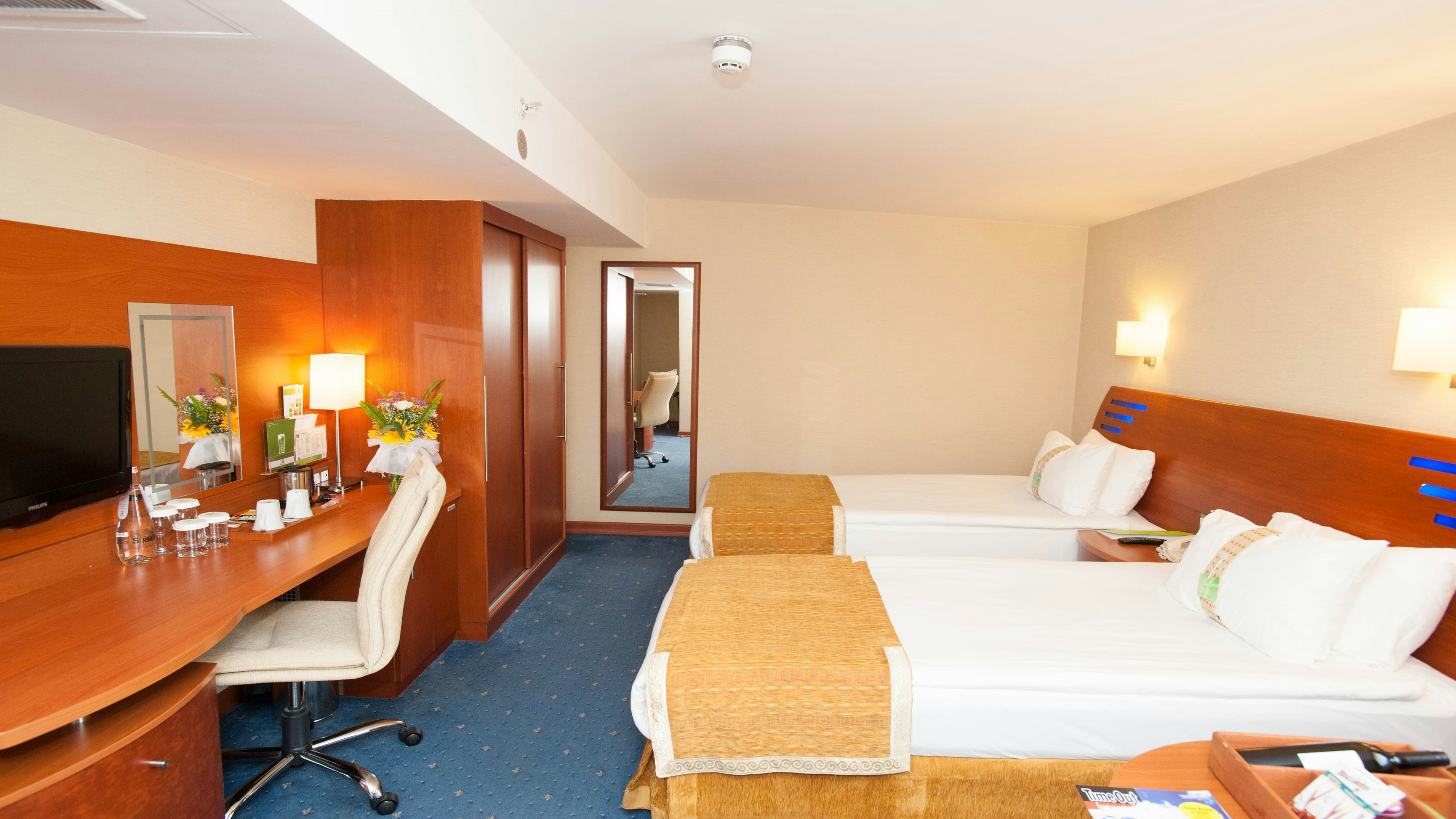 Room, Twin Beds