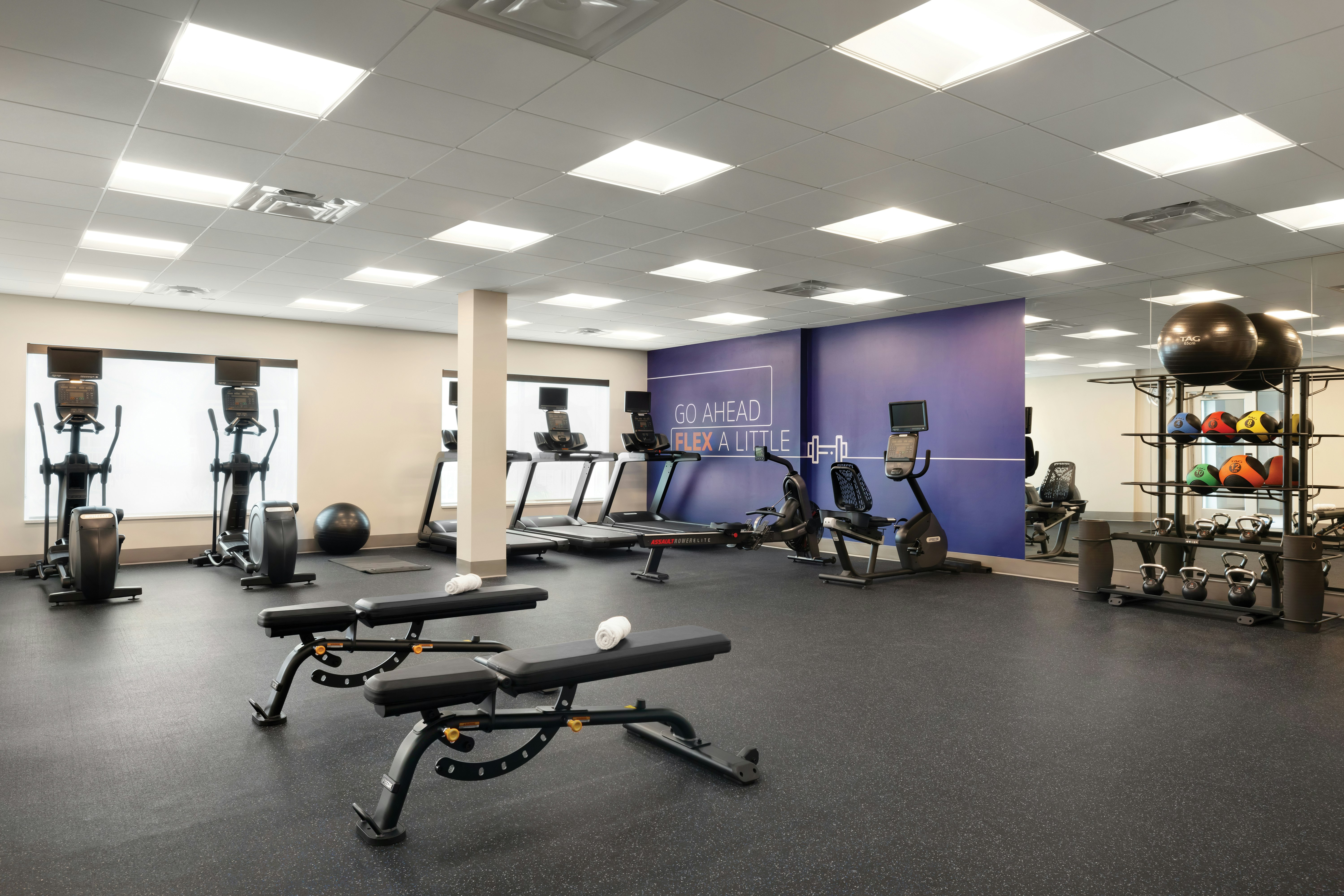 Holiday Inn Express Cape Canaveral 32/60