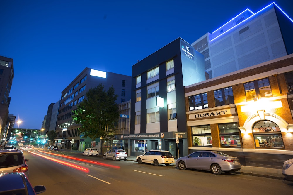 YHA Hobart Central 32/33