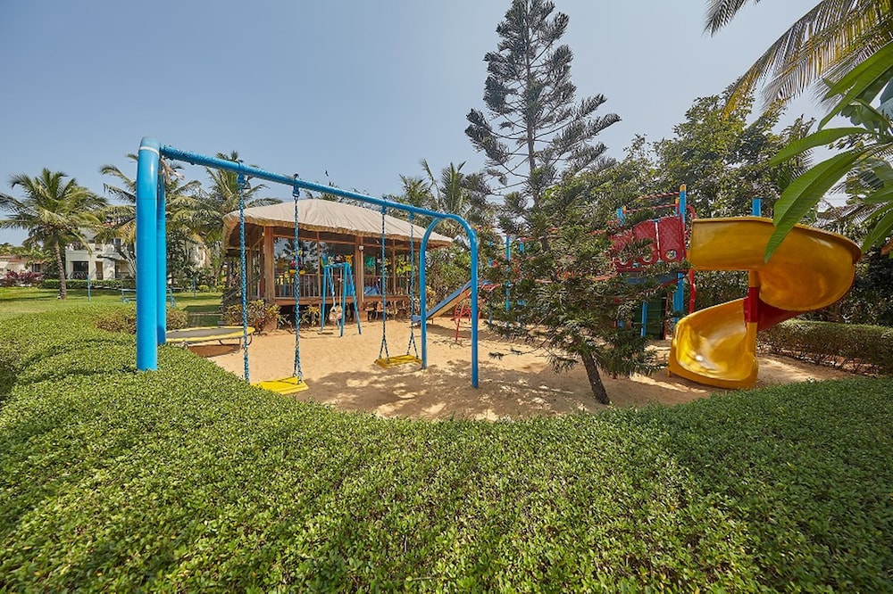 Royal Orchid Beach Resort & Spa, Goa 56/67