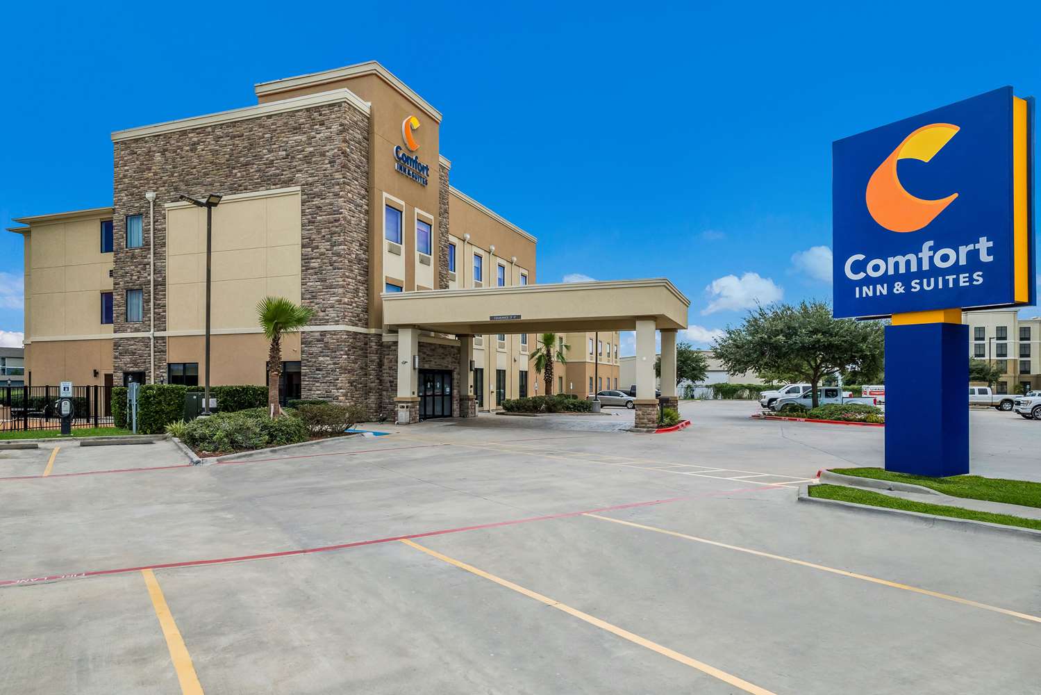 Comfort Inn & Suites Victoria North 40/46