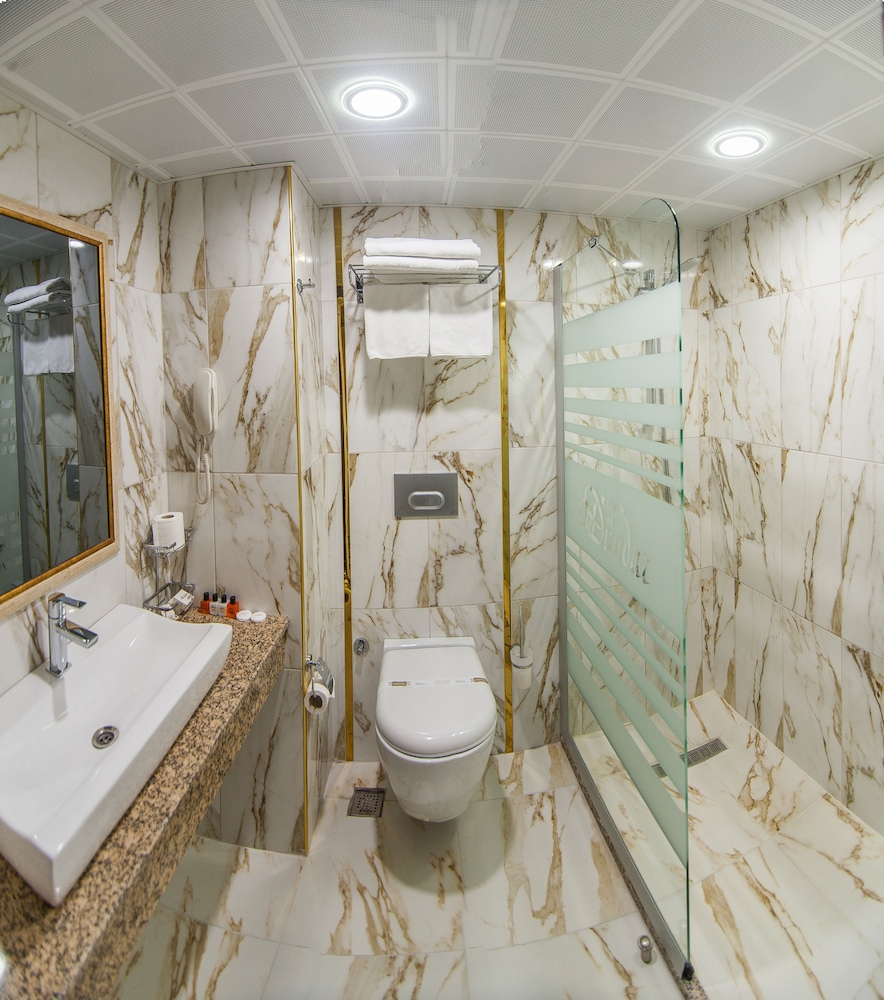 Dundar Hotel 45/48