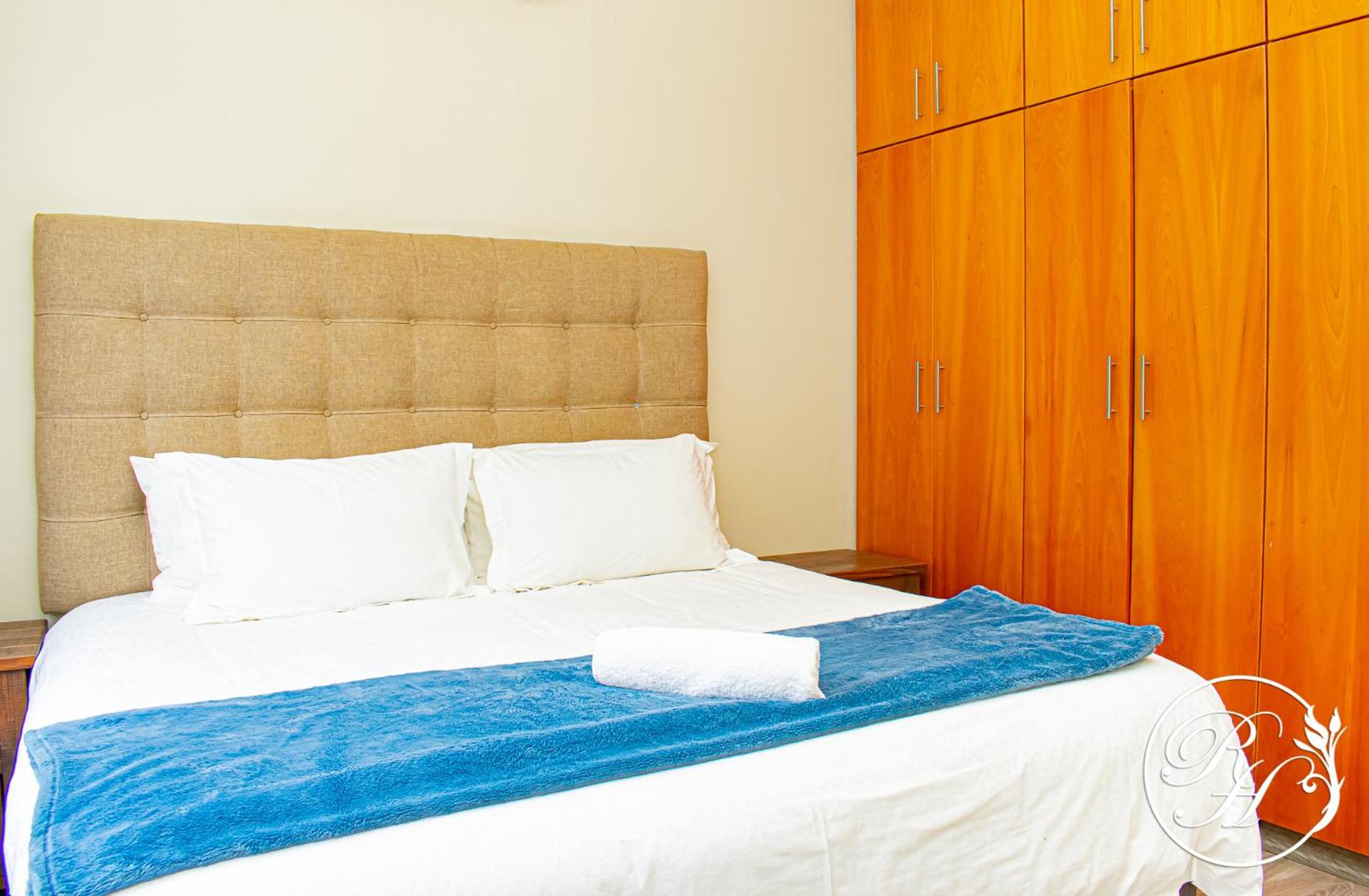 Roseland House Self Catering 6/36
