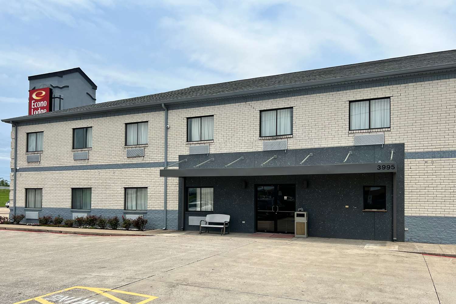 Econo Lodge Beaumont I-10 South, TX 2/10