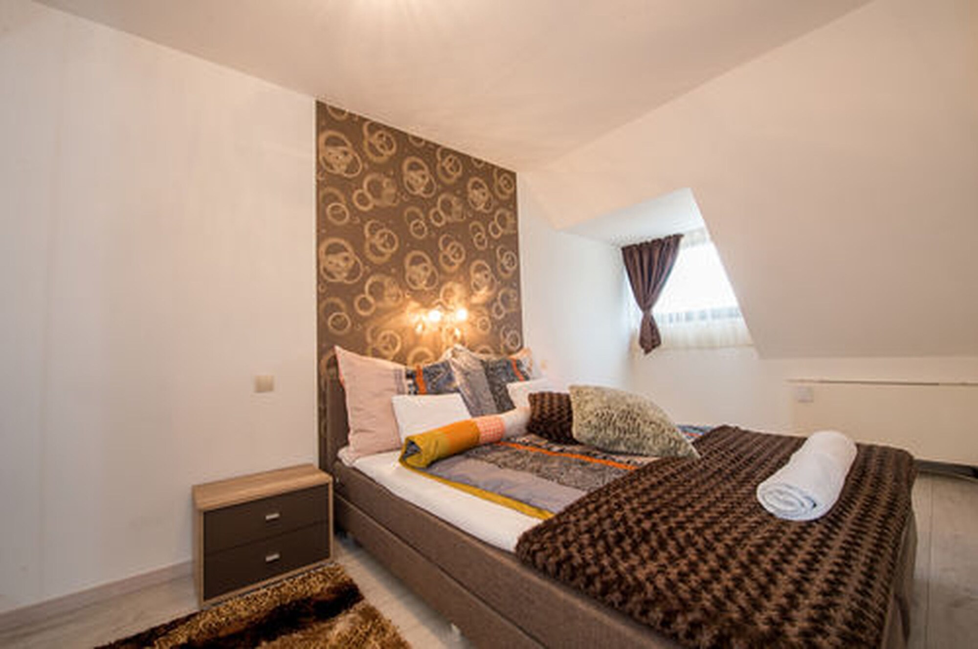 DUPLEX, APARTMENT, 2 DOUBLE BEDS, CITY VIEW, BALCONY