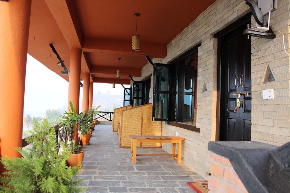 Nar Bis Hotel 39/62