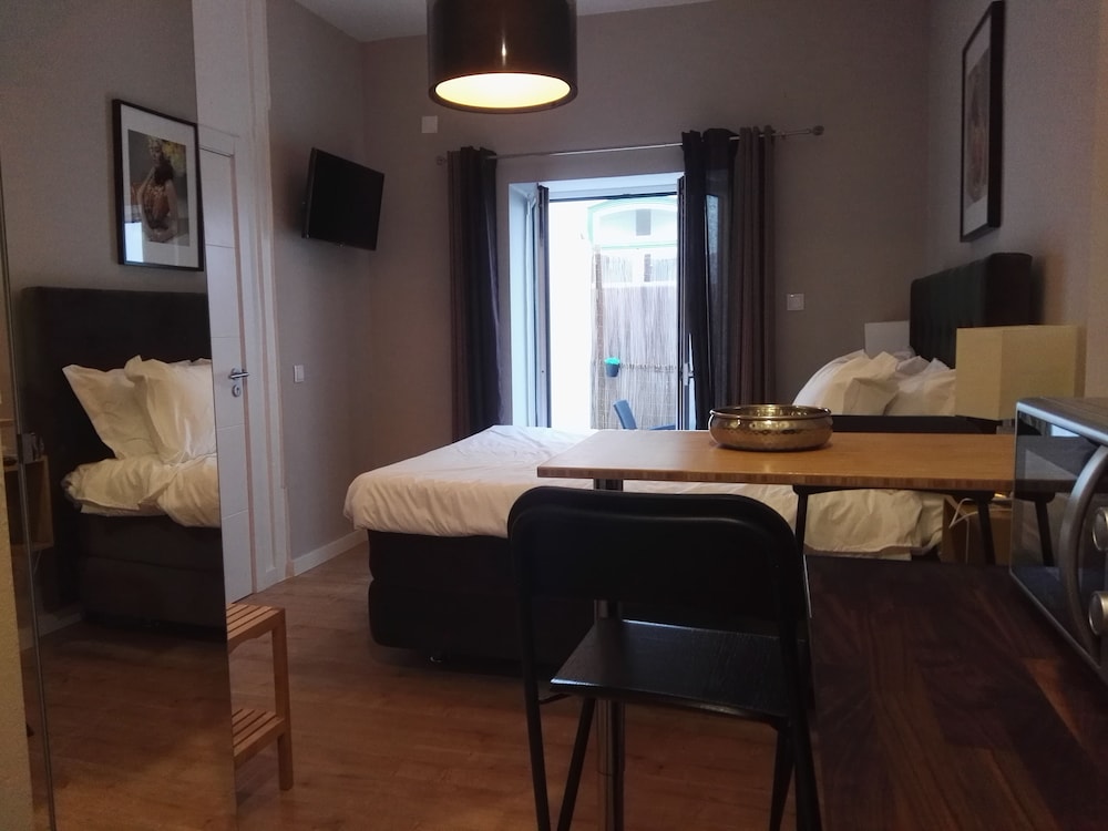 Temple Suites Guest House 44/63