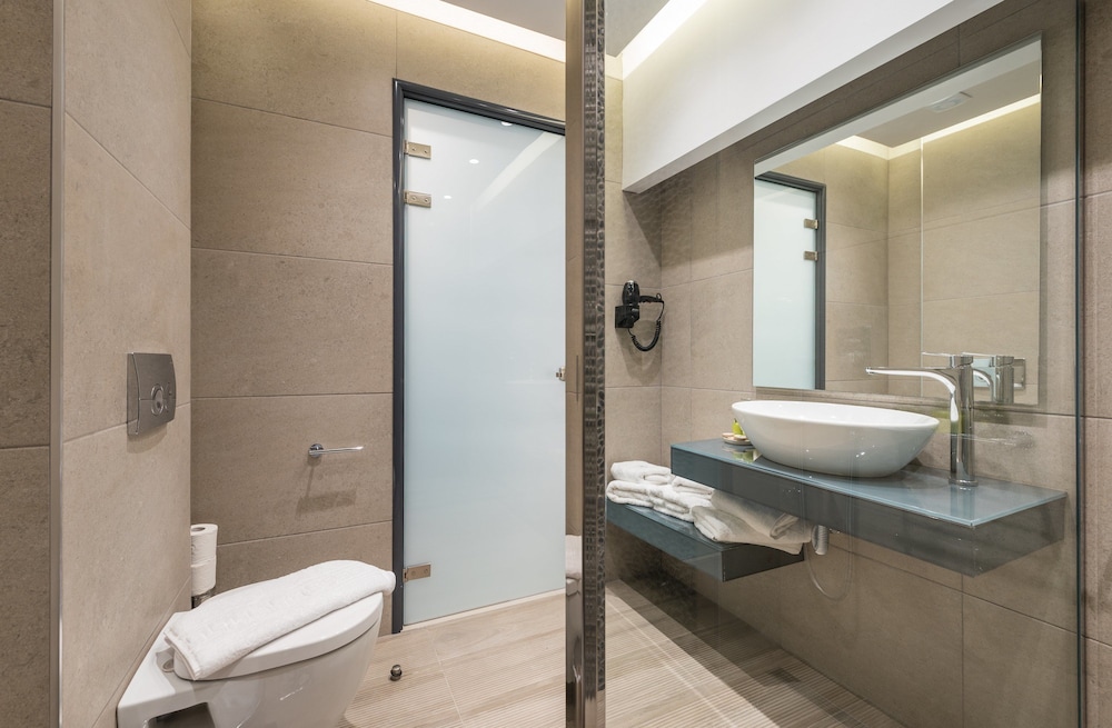 Venus Resort 36/40