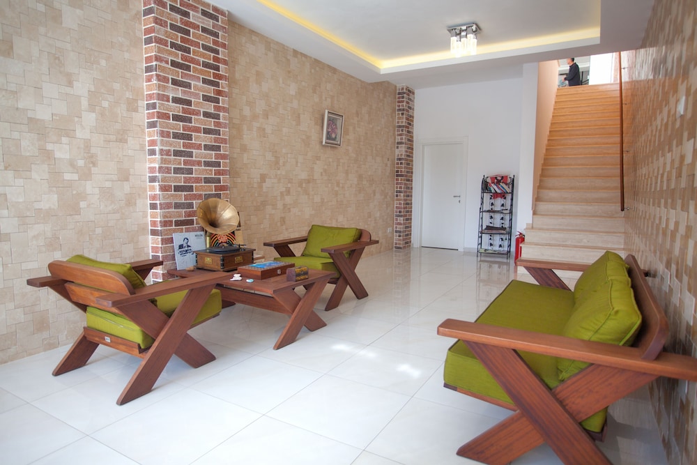 Ferah Hotel 48/71